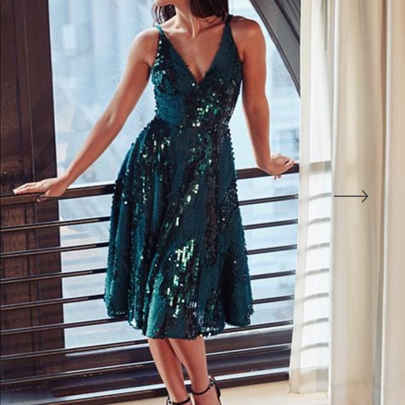 Dress the Population Dresses & Skirts - Dress The Population Sophie Sequin Flare Pine XS-S